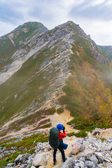 Fototapeta premium 常念山脈 登山者