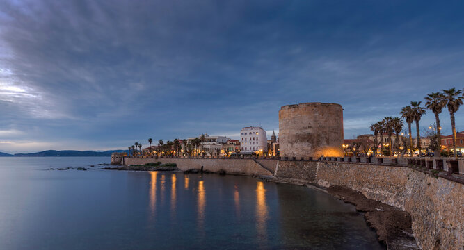 Torre Sulis, part of the medieval seafront ramparts of the city of Alghero (L'Alguer), Sassari province, Sardinia