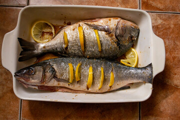 grilled fish with lemon