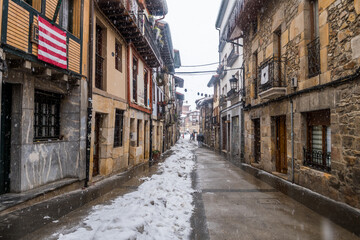 Fototapeta na wymiar beautiful street of otxandio basque town, Spain