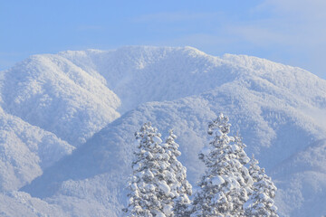 秋田県　冬の雪景色