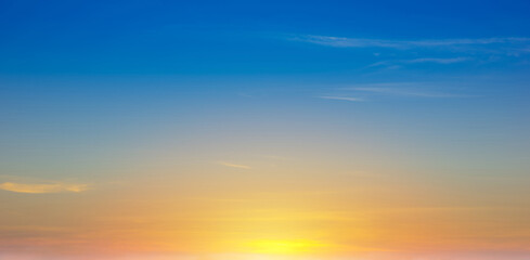 Obraz na płótnie Canvas The sky with cloud beautiful Sunset background
