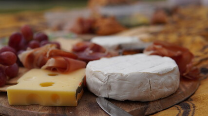 Fruits ham and cheese platter