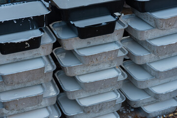 The process of producing rubber sheets, before the rubber sheets for sale to the rubber factory.