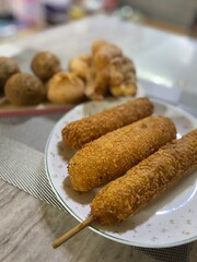 꽈배기
1) Twisted Bread Stick
2) Korean Donuts
3) Twisted doughnut