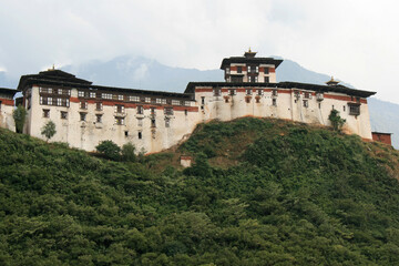 Fototapeta na wymiar fortress (dzong) in wangdue phodrang (bhutan) 