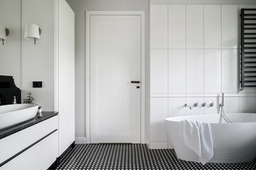 Luxury black and white bathroom - 404654679