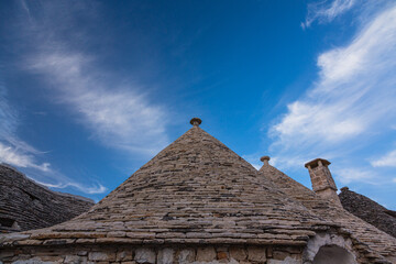 Fototapeta na wymiar イタリア　アルベロベッロのトゥルッロのとんがり屋根