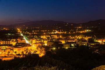 イタリア　アレッツォの丘の上の公園からの夜景
