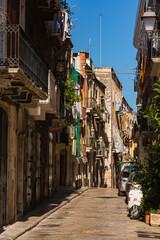 Fototapeta na wymiar イタリア　バーリの旧市街の街並み 