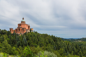 イタリア　ボローニャの丘の上にあるサン・ルカ教会
