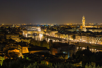 Fototapeta na wymiar イタリア　ミケランジェロ広場から見えるフィレンツェの夜景 