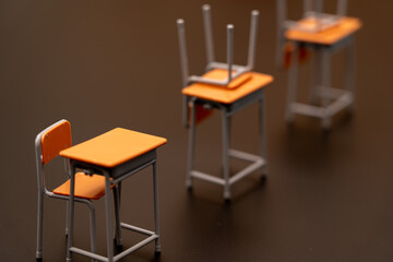 学校机と椅子