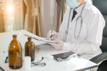 The doctor See history of COVID cases patient in a hospital