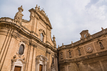 イタリア　モノポリのマドンナデッラマディア大聖堂