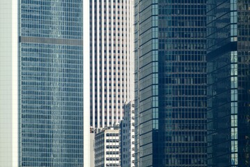 Low Angle View von modernen Gebäuden in der Stadt