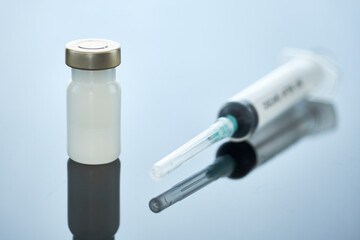 Syringe and vaccine