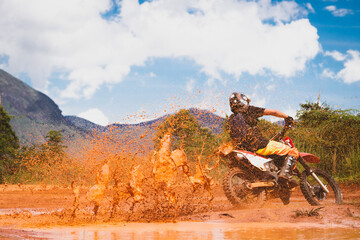 Motocross na lama