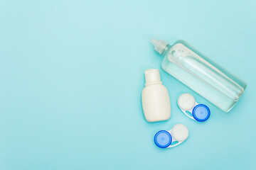 Travel kit for contact lenses