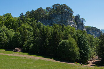 Fototapeta na wymiar Mountain Hausstein over Muggendorf in Lower Austria, Europe 