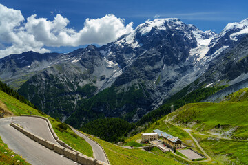 Fototapeta na wymiar Mountain landscape along the road to Stelvio pass at summer