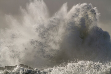 Huge stormy wave splash