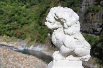 Fototapeta na wymiar Taiwan guardian lion statue