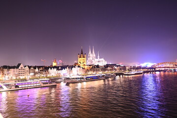 Fototapeta na wymiar Köln by Night 2021