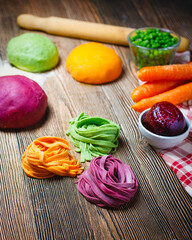 Tagliatelle colorate