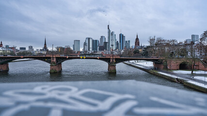 Frankfurt am Main Skyline im Winter