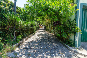 Ruas de Pedras e Estreitas - Passagem - Cabo Frio