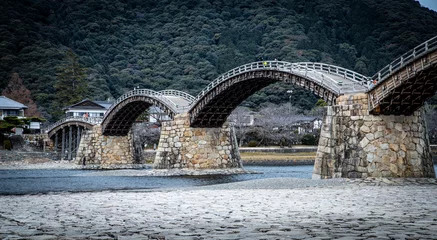 Afwasbaar Fotobehang Kintai Brug 山口県岩国市にある日本三大奇橋の一つである錦帯橋