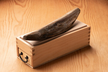 鰹節と鰹節削り器