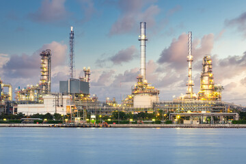 Obraz premium Oil gas refinery plant. May called petroleum, production or petrochemical plant. Industrial factory construction from engineering technology with steel pipe, pipeline, tank. Business for power energy.