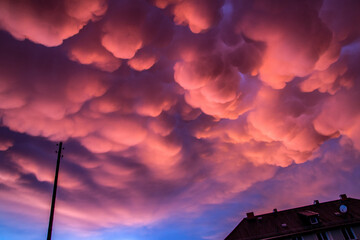mammatus clouds