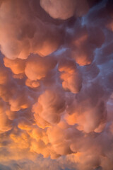 mammatus clouds
