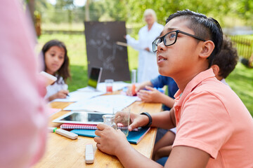 Children learn together in private tuition