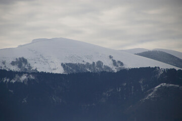 Fototapeta na wymiar View of Ganekogorta mountain in winter