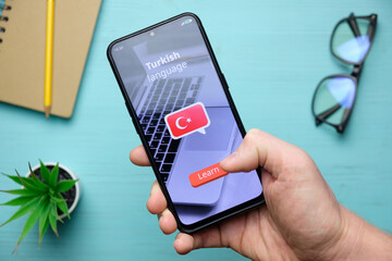 Concept of online learning a turkish language