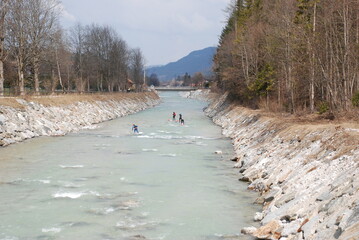 Wildwasser Stand up Sup Isar Bayern