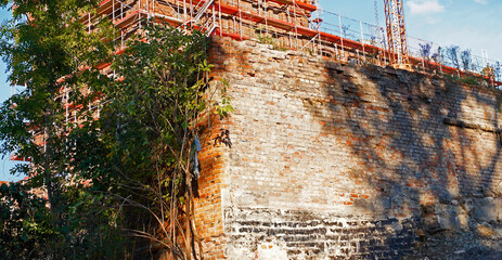 Demolition of a building in Halle Saale