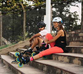 Naklejka premium people skating in a park