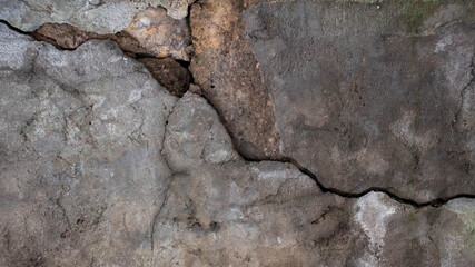 texture of cracked concrete wall