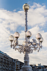 Farola de la playa de la concha en San Sebastian