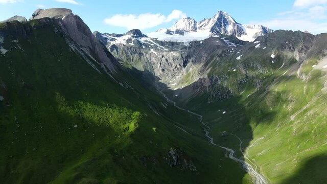 gro&szlig;glockner im sommer in voller pracht