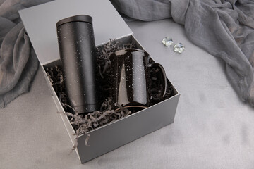 Gift Black Set of Thermos and Cups
