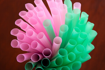 PINK AND GREEN STRAWS