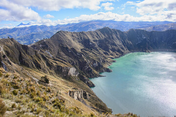 Fototapeta na wymiar Beautiful view from the crater rim of the magnificent Laguna Quilotoa, Ecuador
