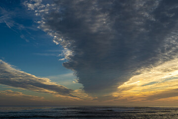 Obraz premium sunset over the sea