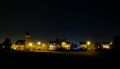 Fototapeta na wymiar Kirche am Abend in Remscheid